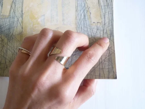 Diagonal Ring