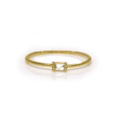 Golden Grace Twist Ring