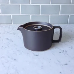 Hasami Porcelain Teapot, Black